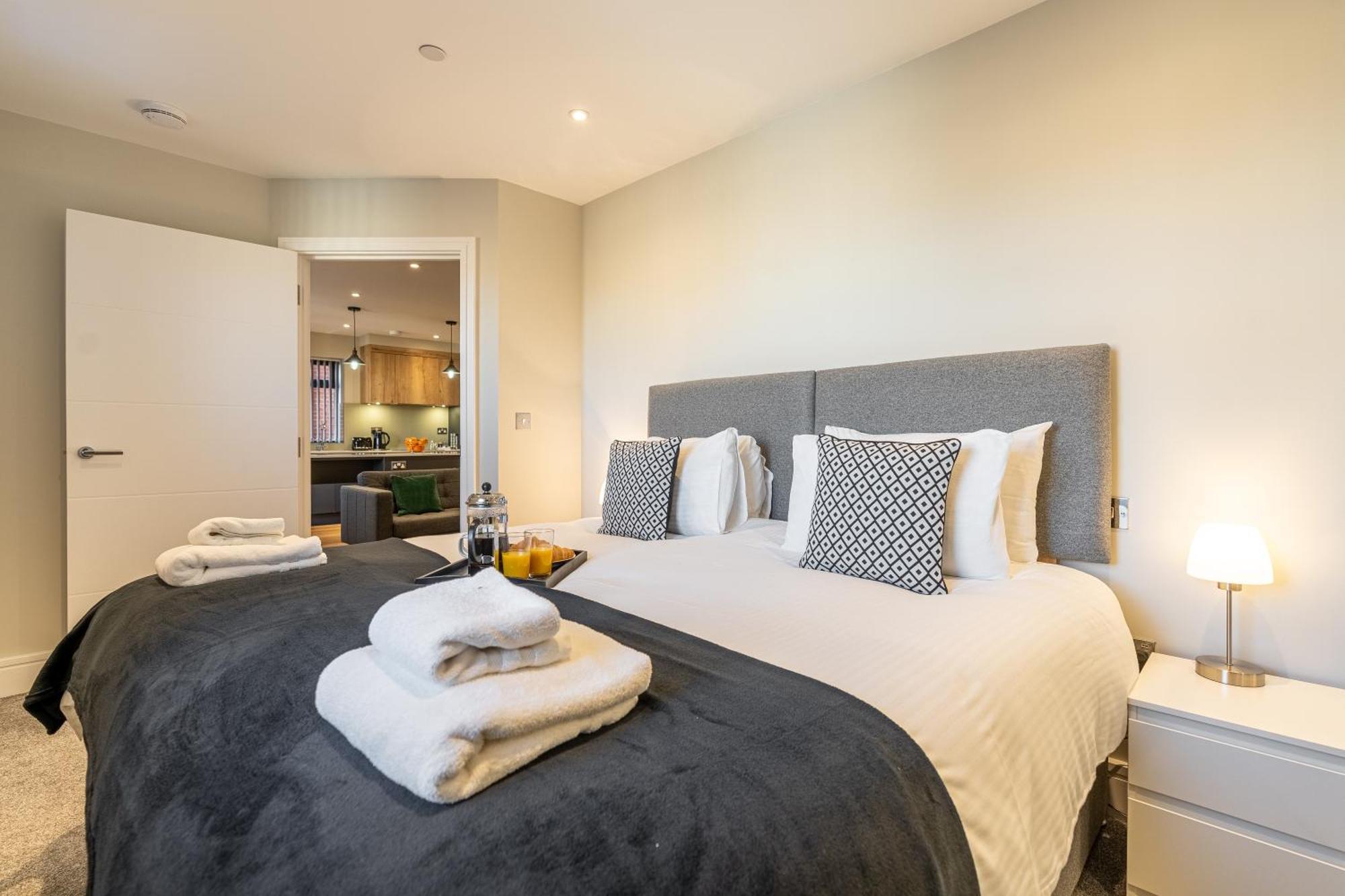 Bond House By Celador Apartments Reading Bagian luar foto