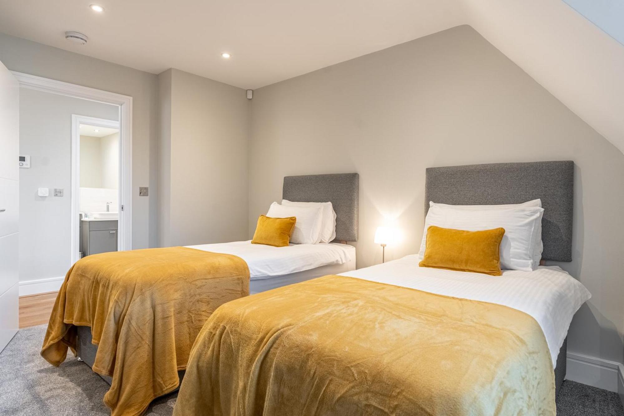 Bond House By Celador Apartments Reading Bagian luar foto
