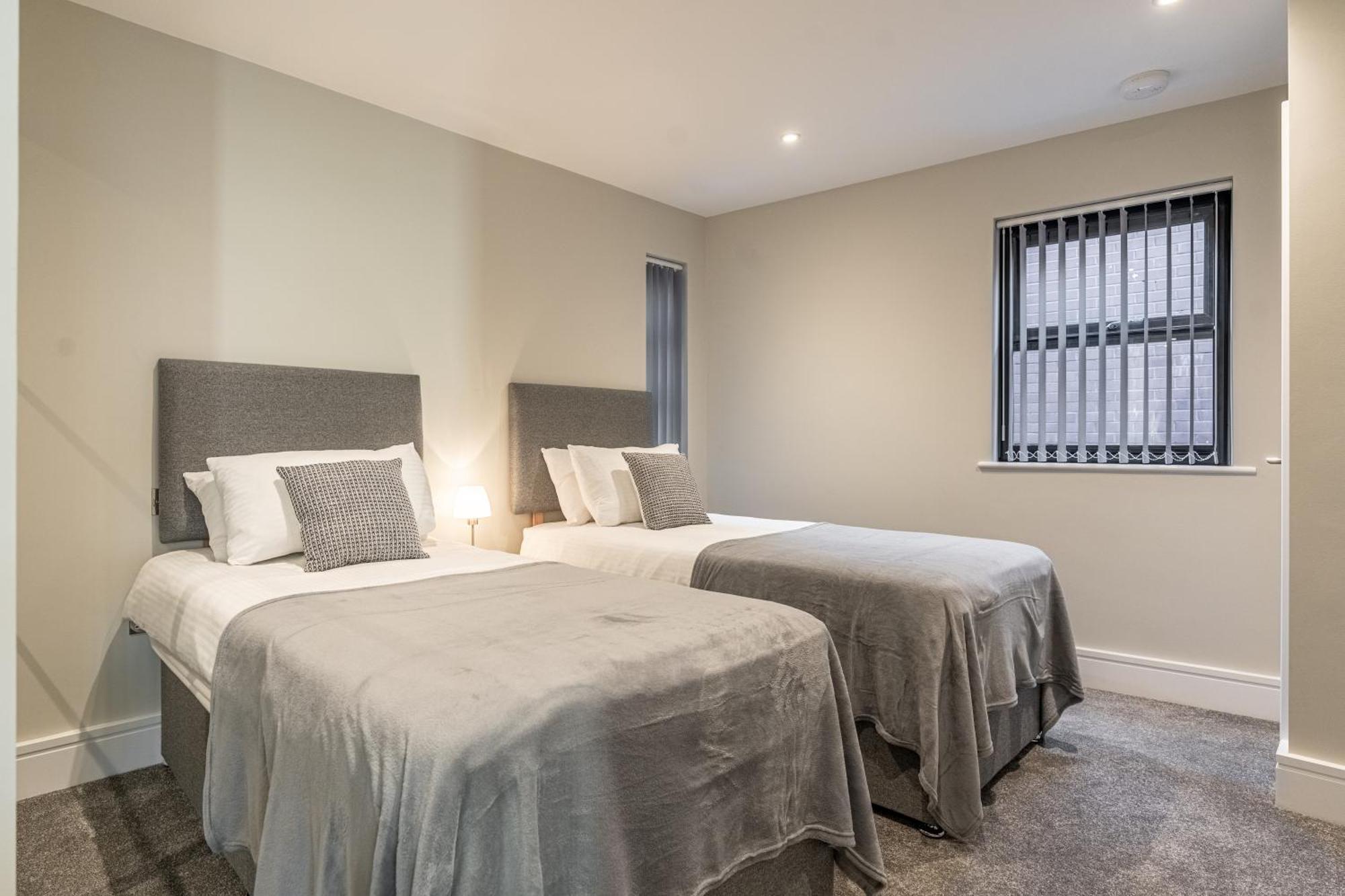 Bond House By Celador Apartments Reading Bagian luar foto